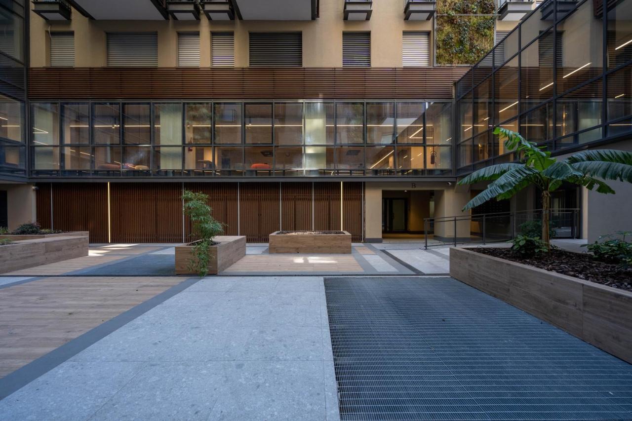 Aurealiving - Trastevere Suite With Rooftop & Gym, Your Place In Rom Exteriör bild