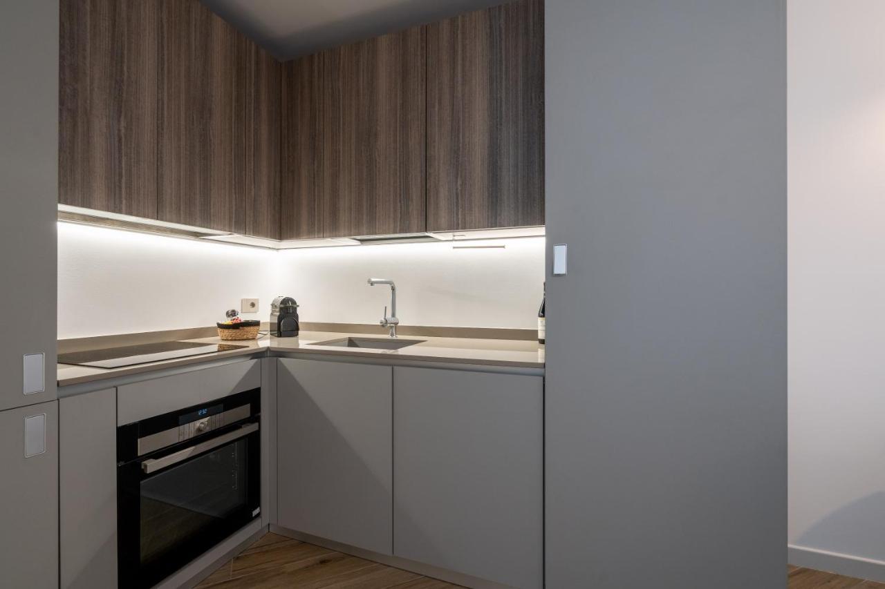 Aurealiving - Trastevere Suite With Rooftop & Gym, Your Place In Rom Exteriör bild