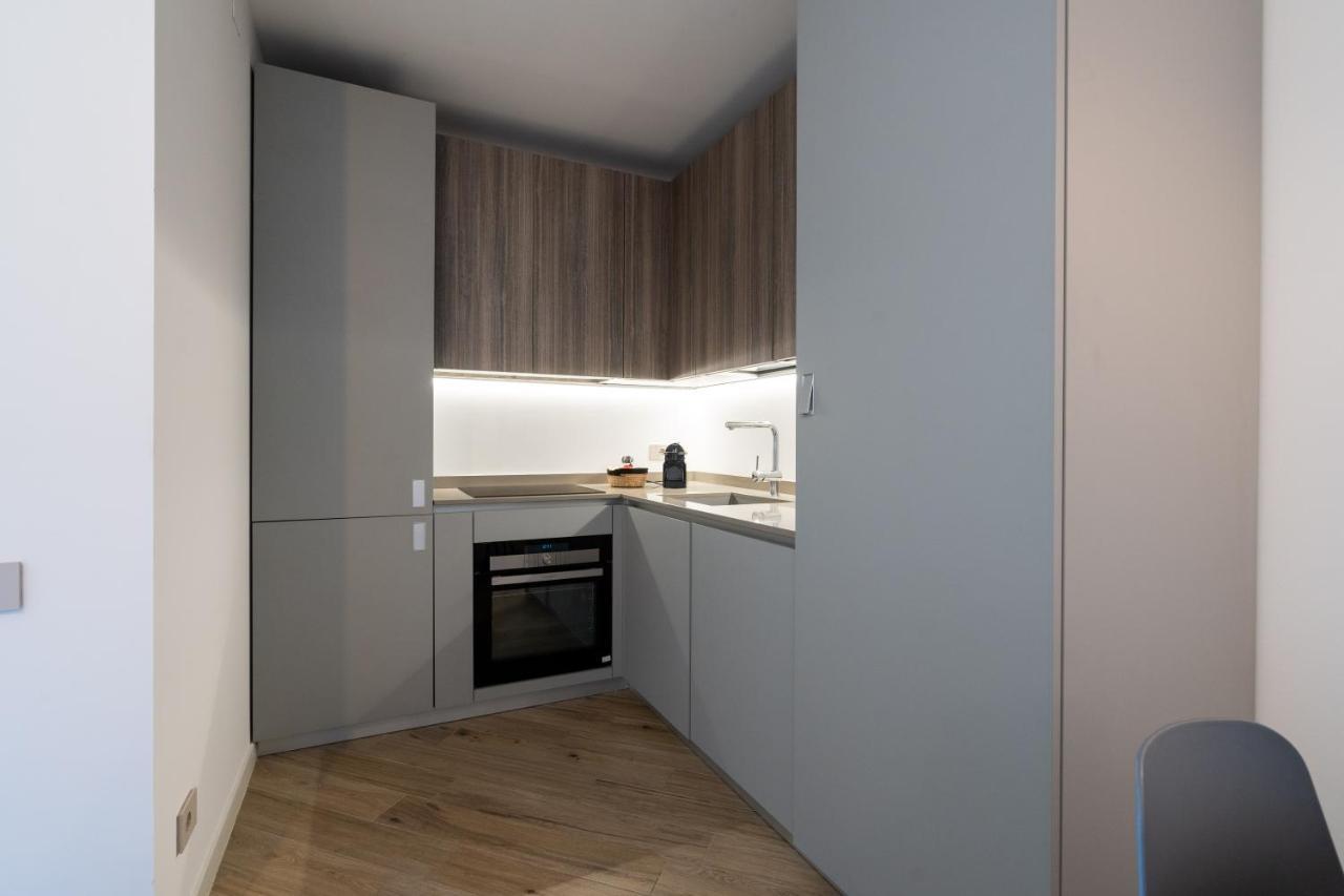 Aurealiving - Trastevere Suite With Rooftop & Gym, Your Place In Rom Exteriör bild