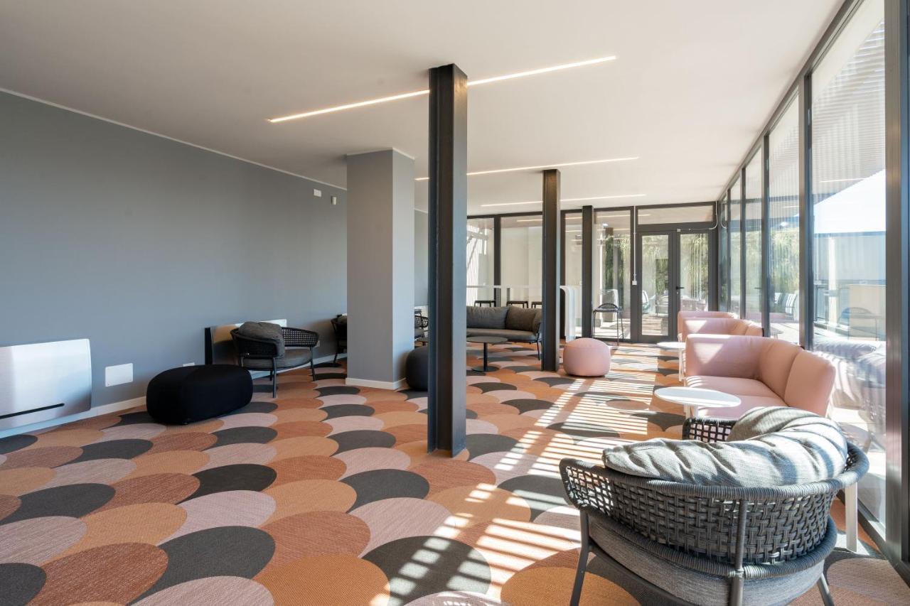 Aurealiving - Trastevere Suite With Rooftop & Gym, Your Place In Rom Exteriör bild