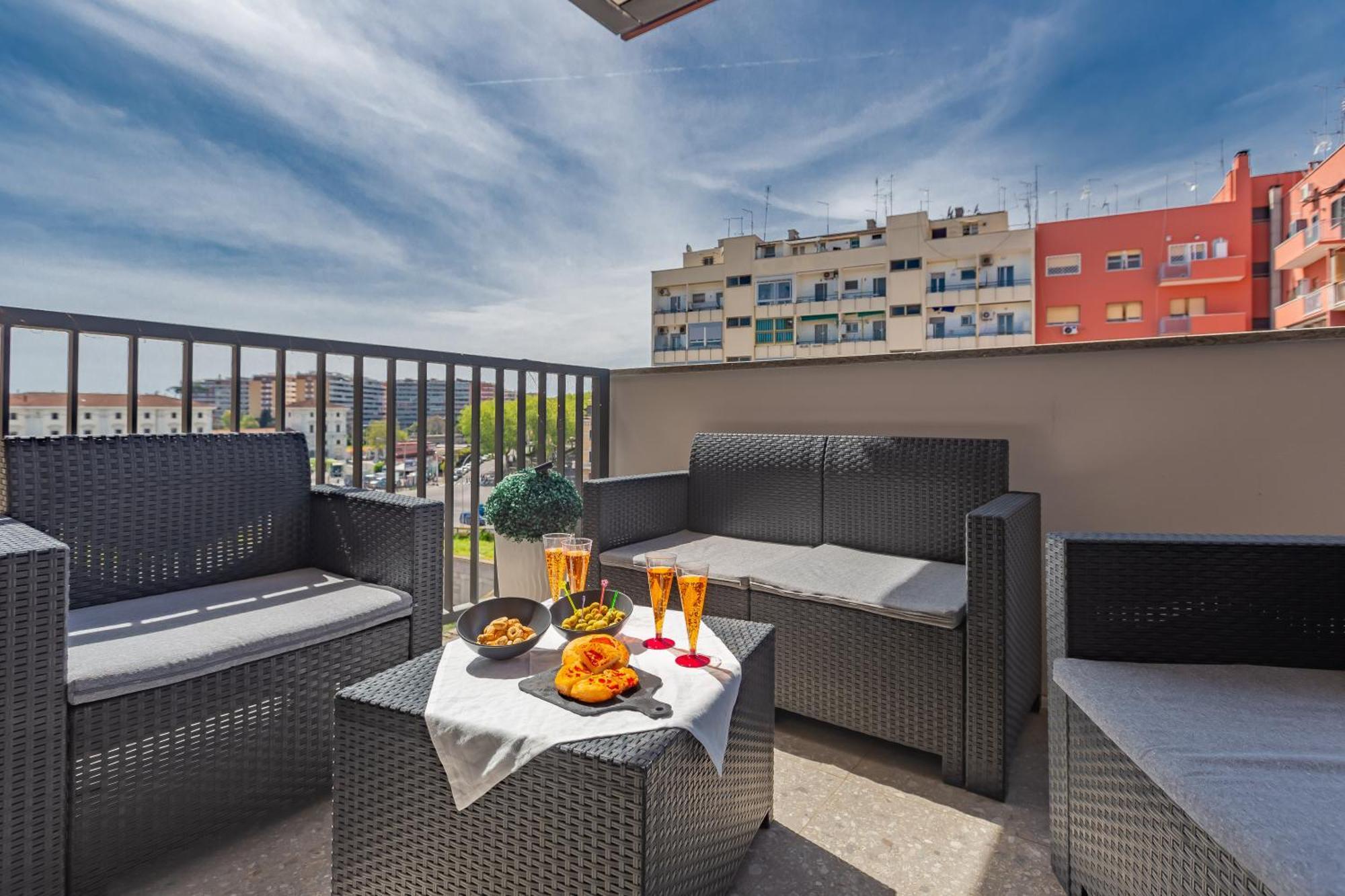 Aurealiving - Trastevere Suite With Rooftop & Gym, Your Place In Rom Exteriör bild